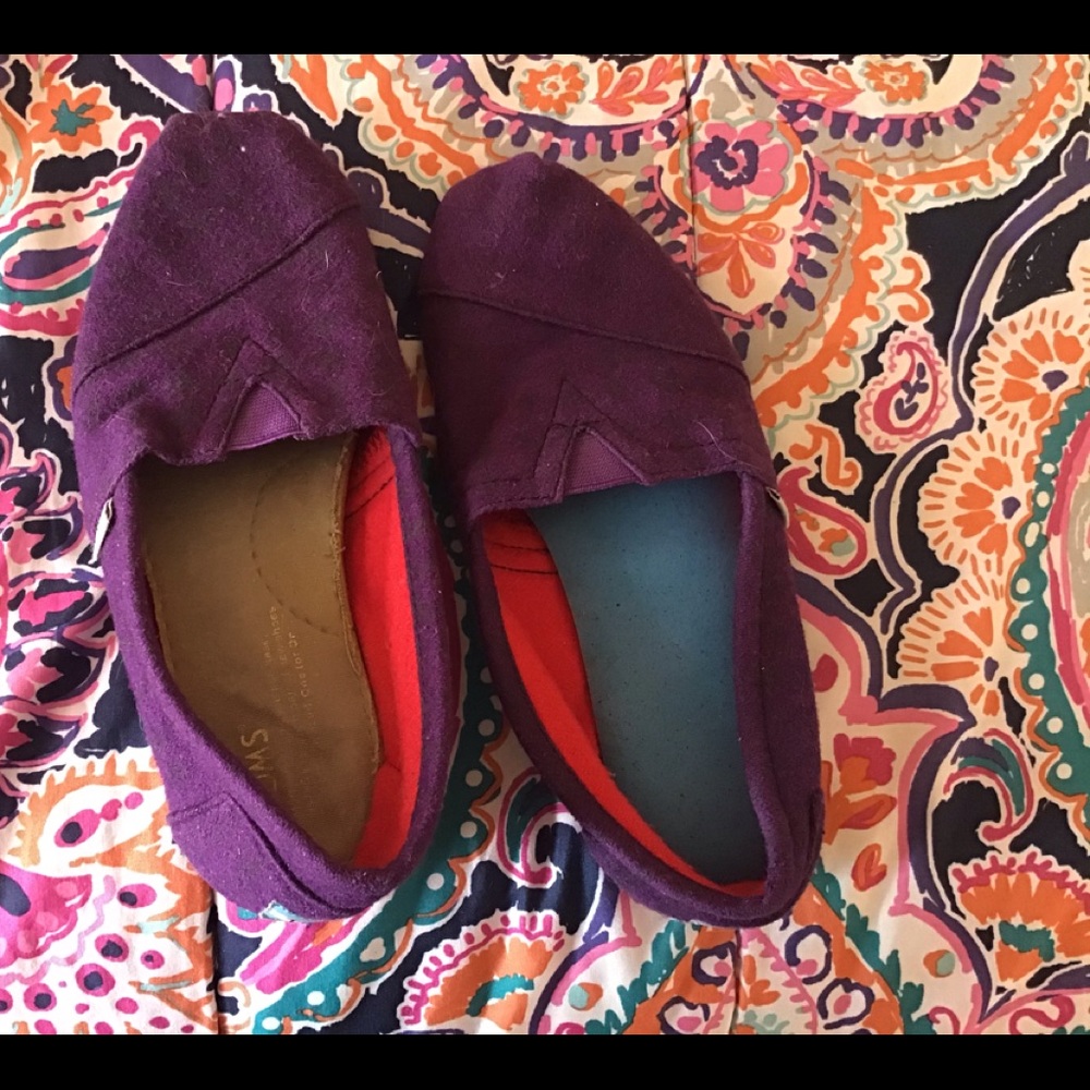 Purple toms